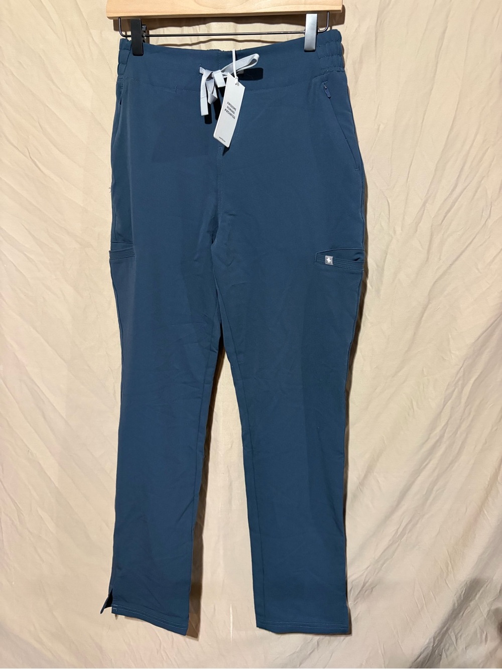 Figs evens scrub pants